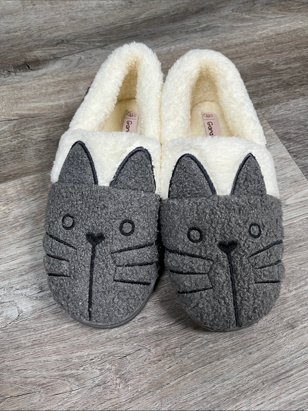 Cozy Gray Sherpa-Lined Kitty Cat Women's Slippers